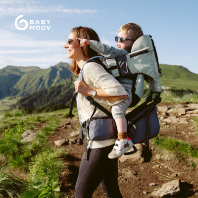 Primavara cu bebe in drumetii: cum te bucuri de natura fara compromisuri