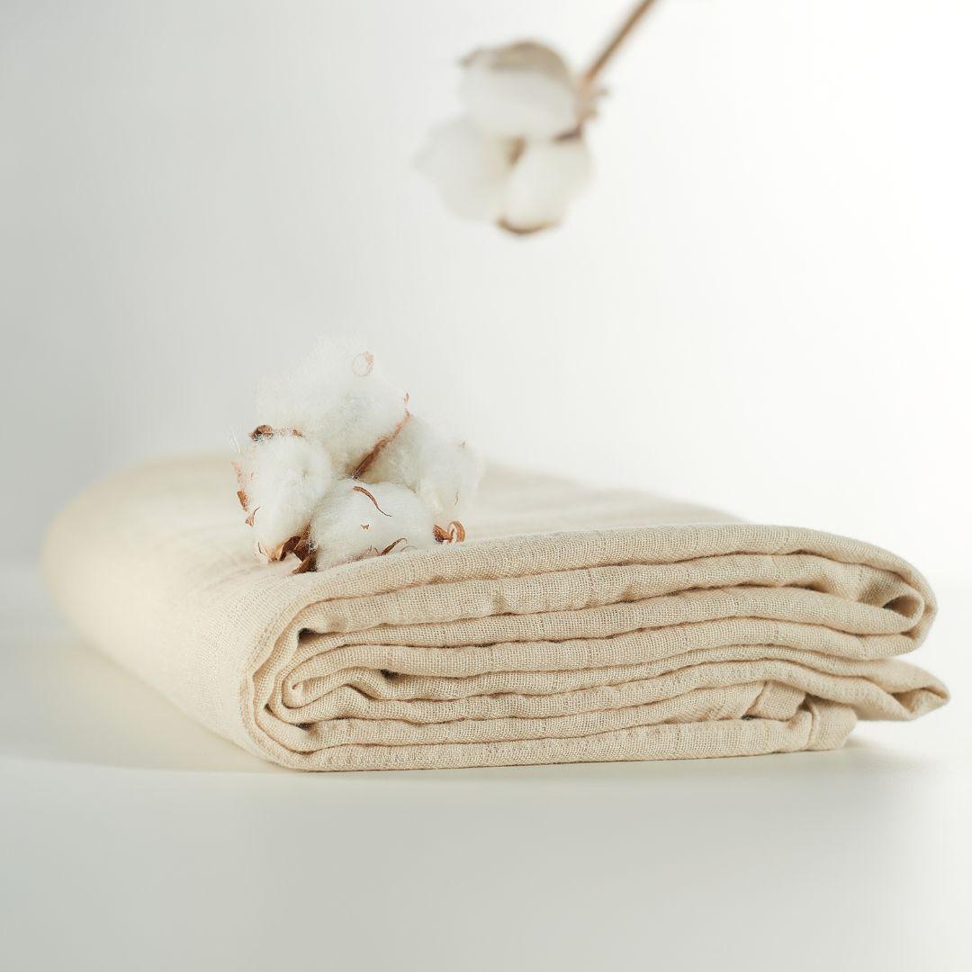 Muselina multifunctionala din bumbac 100% organic, ONINO HUG.me, Creamy Vanilla, x1 bucata, 120 x 120 cm, certificata GOTS