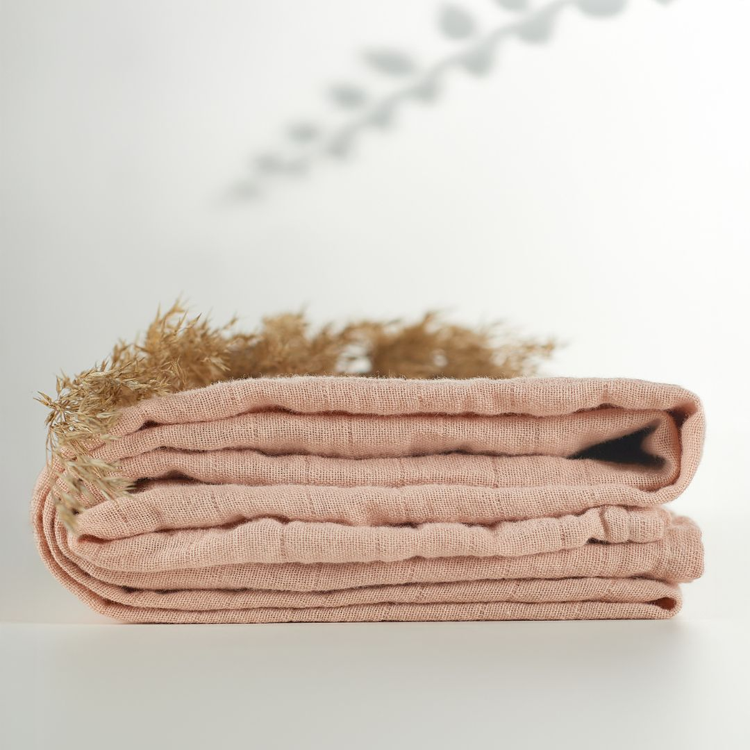 Muselina multifunctionala din bumbac 100% organic, ONINO HUG.me, Sandy Rose, x1 bucata, 120 x 120 cm, certificata GOTS