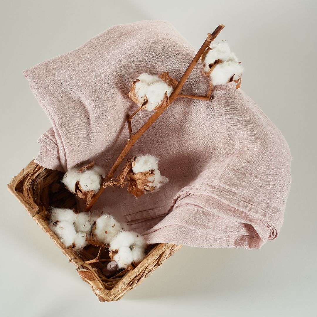 Muselina multifunctionala din bumbac 100% organic, ONINO HUG.me, Warm Peach, x1 bucata, 120 x 120 cm, certificata GOTS