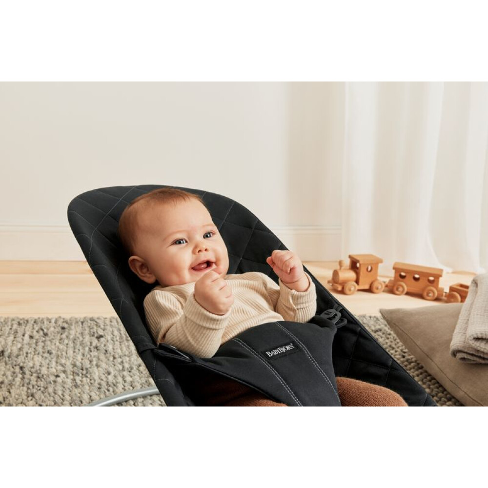 Balansoar din tesatura matlasata cu aspect Clasic pentru copii Baby Bjorn Balance Bliss, Black