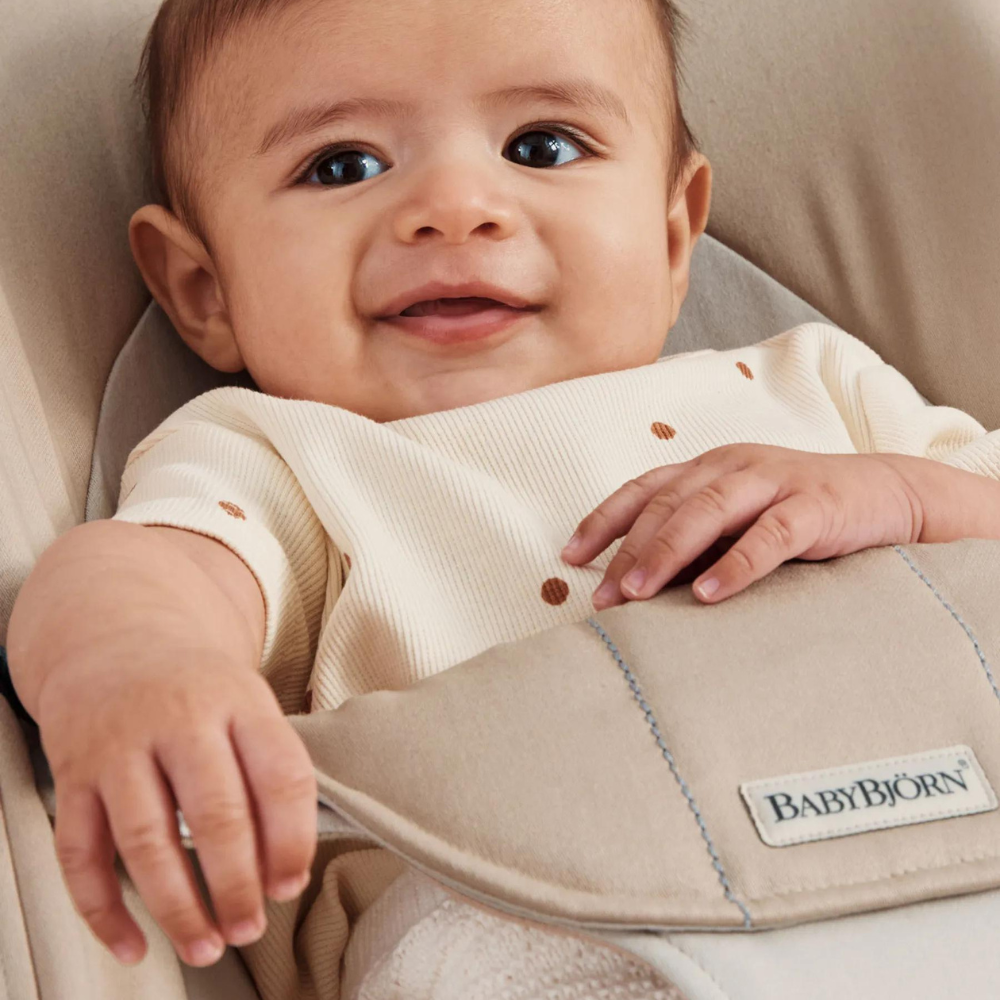 Balansoar din tesatura pentru copii Baby Bjorn balance soft, Khaki/Beige