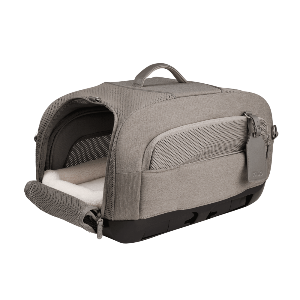Sistem de transport si protectie Avion/Auto pentru Animale de Companie tip geanta Tavo Dupree I cu sistem de prindere Isofix, Merle