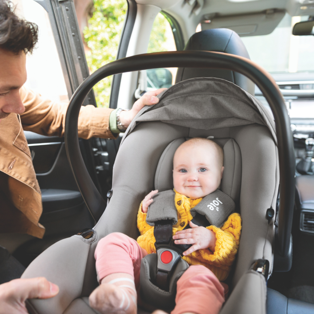 Scoica auto Joie i-Snug Raven, 40-75 cm, testata ADAC, testata Suplimentar la impact lateral, frontal si din spate si certificata R129