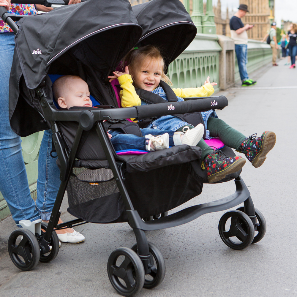 Carucior pentru gemeni Joie Aire Twin Pebble