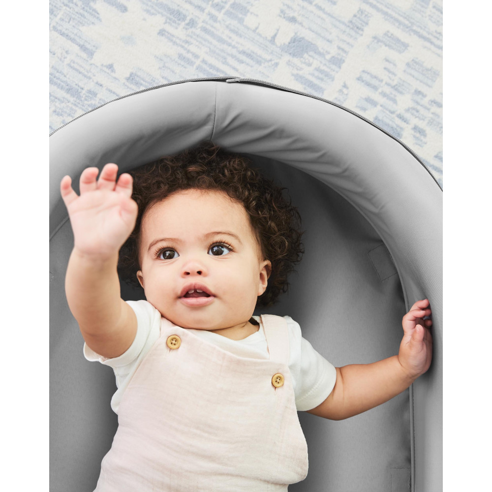 Skip Hop - Cosulet pentru bebelusi Baby Nest Grey White