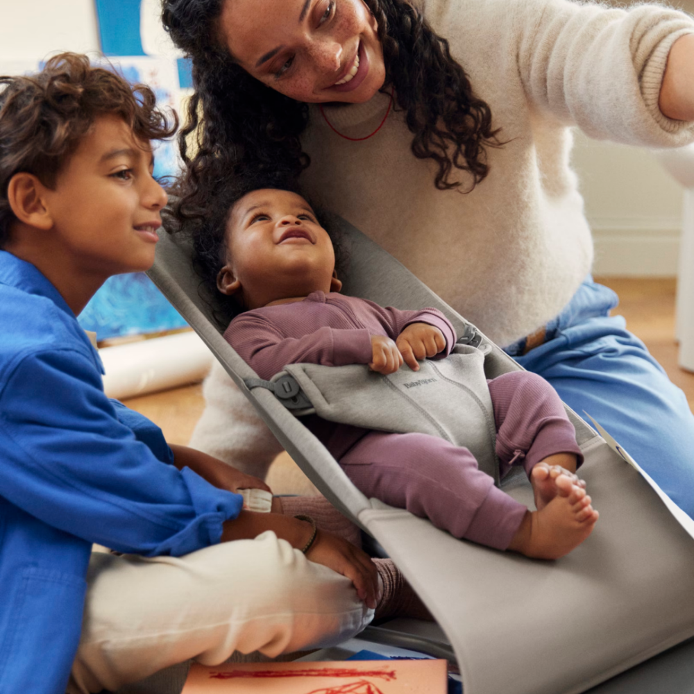 Balansoar BabyBjorn Bliss din material 3D Jersey, Sand Grey