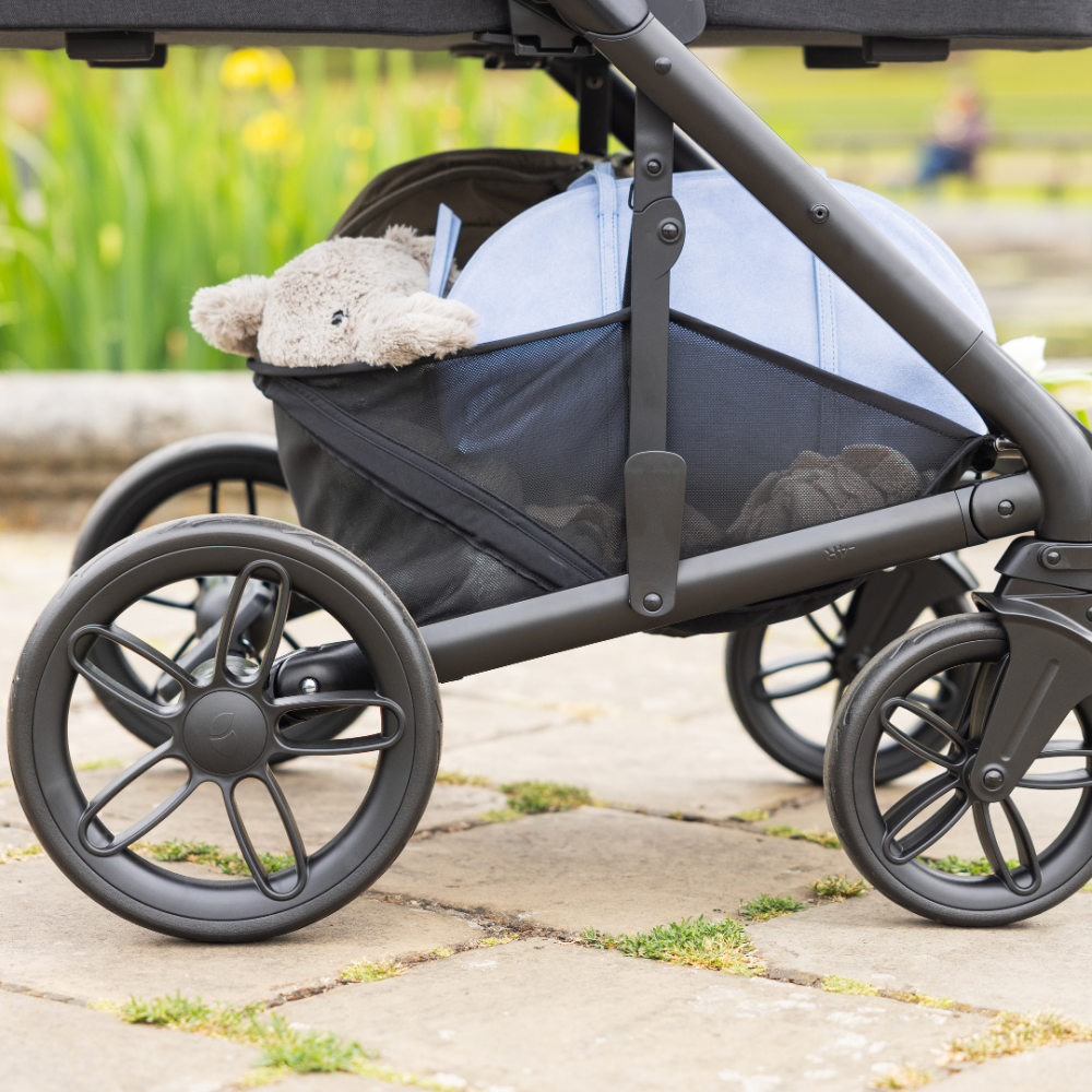 Carucior pentru copii multifunctional 3 in 1 Joie Chrome 2 Cashew (Carucior Chrome 2 Cashew + Landou Chrome Cashew + scoica i-Snug 2 Cashew)