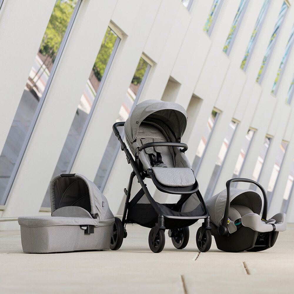 Carucior pentru copii multifunctional 3 in 1 Graco Near2Me DLX Ash (Carucior Near2Me DLX + Landou Near2Me DLX + Scoica SnugLite)
