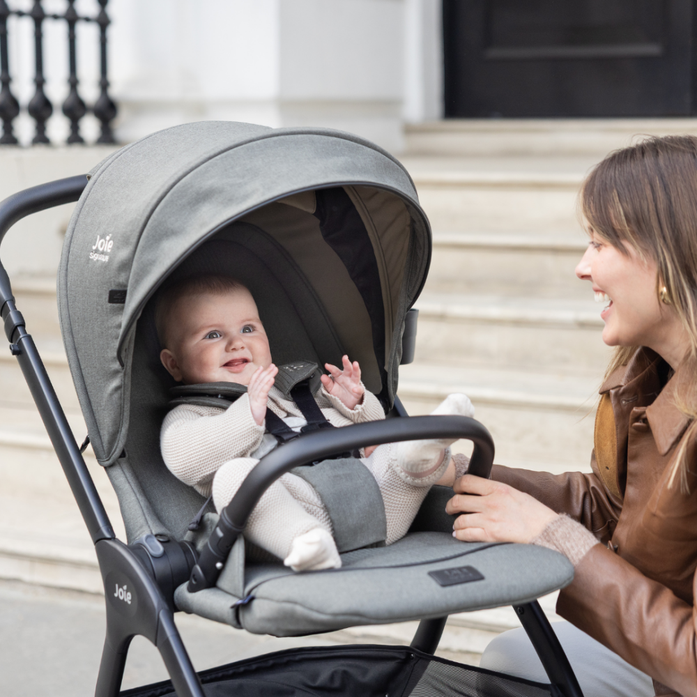 Carucior pentru copii multifunctional 3 in 1 Joie Valora Signature Sandstone (Carucior Valora + Landou Ramble XL + scoica i-Starter)