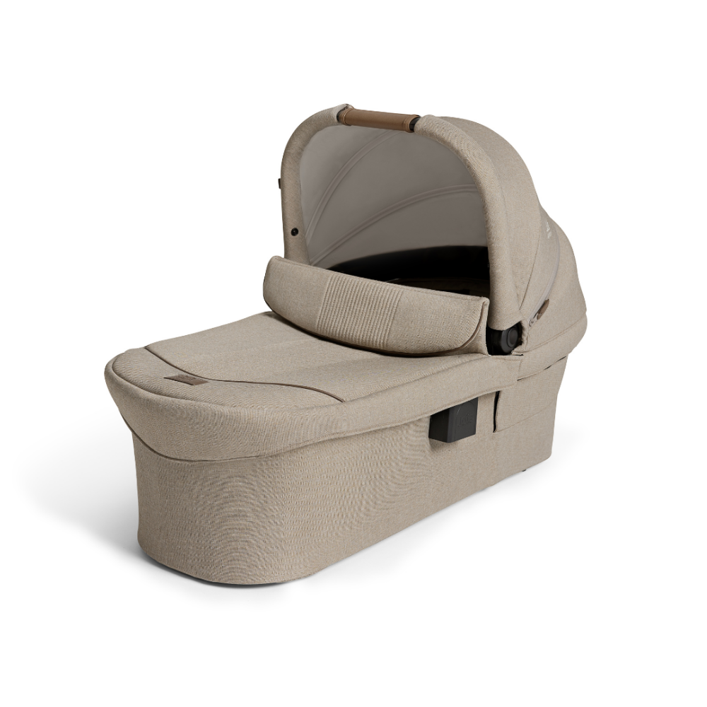 Landou Joie Ramble XL Signature, Sandstone (pentru carucioarele Finiti, Alore, Versatrax) Landou Joie Ramble XL Signature, Sandstone (pentru carucioarele Finiti, Alore, Versatrax)