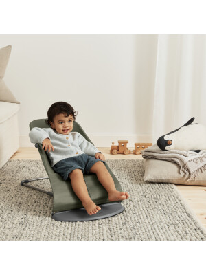 Balansoar BabyBjorn Bliss Dark Green cu aspect delicat de petala, tesatura matlasata