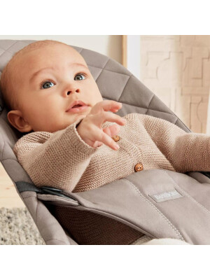 BabyBjorn - Balansoar Bliss Sand Grey din tesatura matlasata cu aspect Clasic