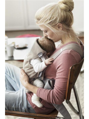 BabyBjorn - Marsupiu anatomic Mini, cu pozitii multiple de purtare – Greige, Mesh