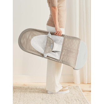 Balansoar din Mesh pentru copii BabyBjorn Balance Soft, Grey Beige/White