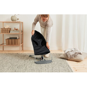 Balansoar din tesatura matlasata cu aspect Clasic pentru copii Baby Bjorn Balance Bliss, Black