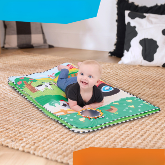 Centru de activitati Baby Einstein Farm Explorers Busy Barnyard Grow With Me