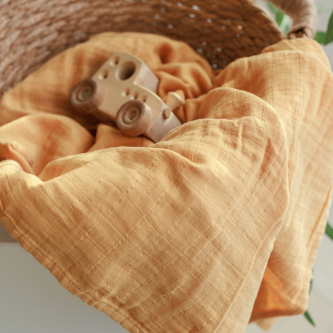 Muselina multifunctionala din bumbac 100% organic, ONINO HUG.me, Honey Gold, x1 bucata, 120 x 120 cm, certificata GOTS
