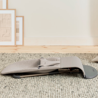 Balansoar BabyBjorn Bliss din material 3D Jersey, Sand Grey