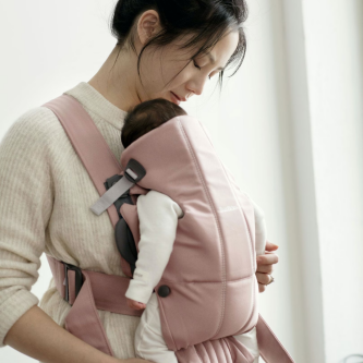 Marsupiu anatomic cu multiple pozitii de purtare BabyBjorn Mini, Dusty Pink, Tesatura