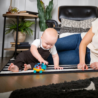 Masinuta cu zornaitoare Baby Einstein Curious Car Neptune Oball