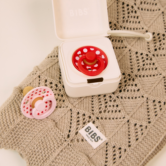 BIBS - Set 2 suzete Colour Studio Collection Polka Dots, tetina rotunda, 6 luni+