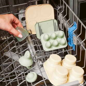 Set recipiente Babymoov din silicon si feeder pentru bebelusi